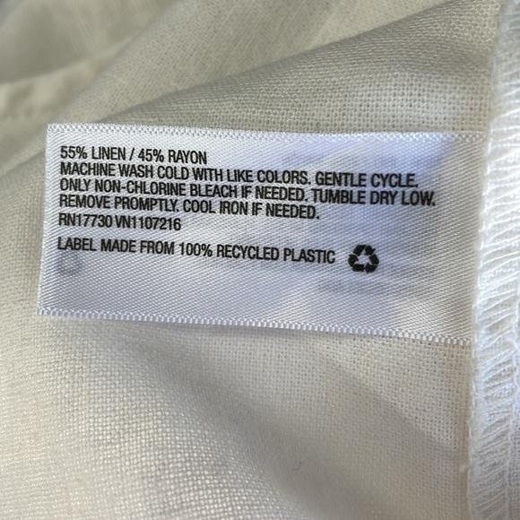 Isabel Maternity Linen Puff Sleeve Dress - Picture 9 of 10